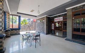 Reddoorz Near Bojonegoro Train Station